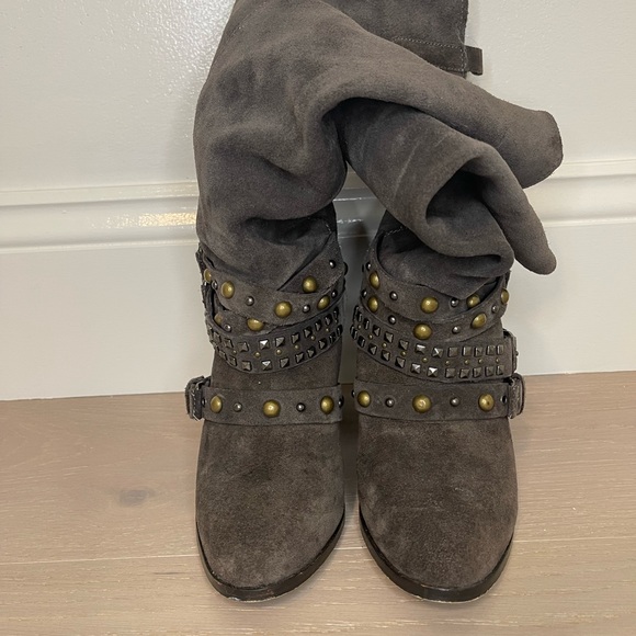 Zigi Girl grey suede heeled boots in size 7 - Picture 8 of 9